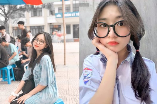 Nữ sinh thích thú chơi đùa một cách gợi tình